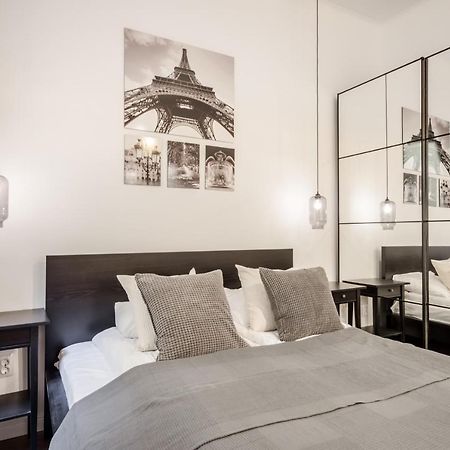 Bpr Sirius Suite With A/C Budapest Esterno foto