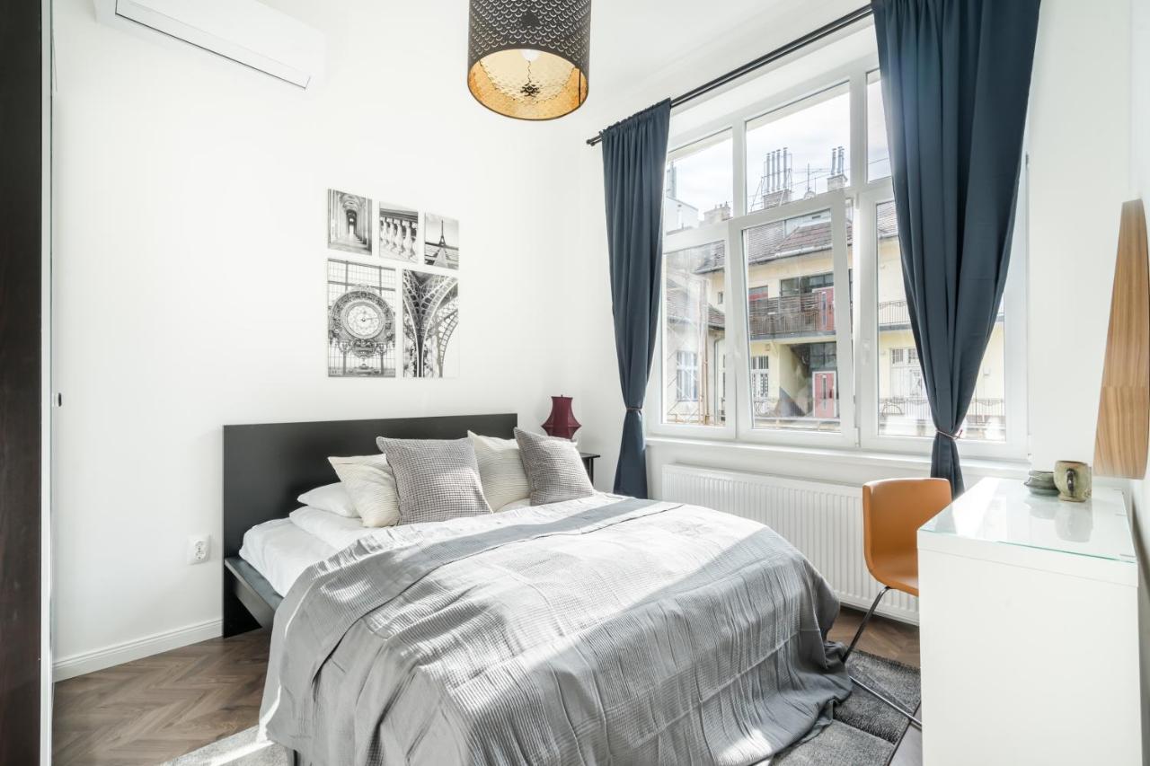 Bpr Sirius Suite With A/C Budapest Esterno foto